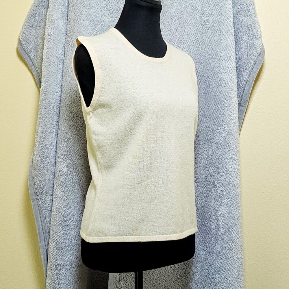 Cynthia Taylor 100% Cashmere Sleeveless Sweater Shell Vest Top Medium Cream